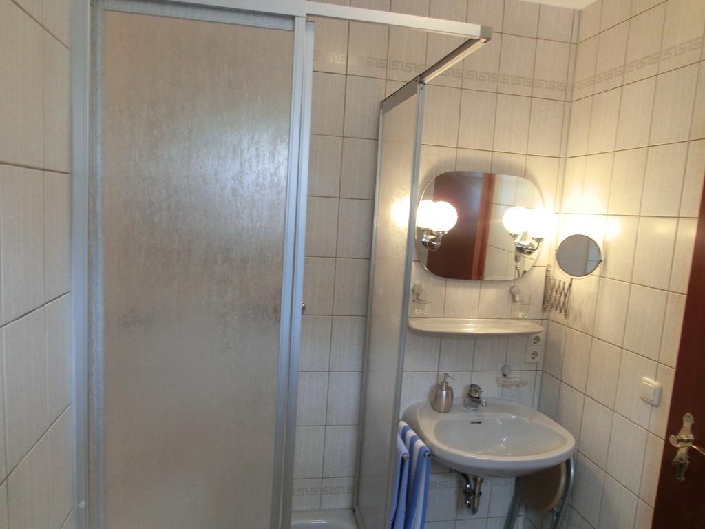 Weingut Hirschen Enkircherweg Burg  Zimmer foto